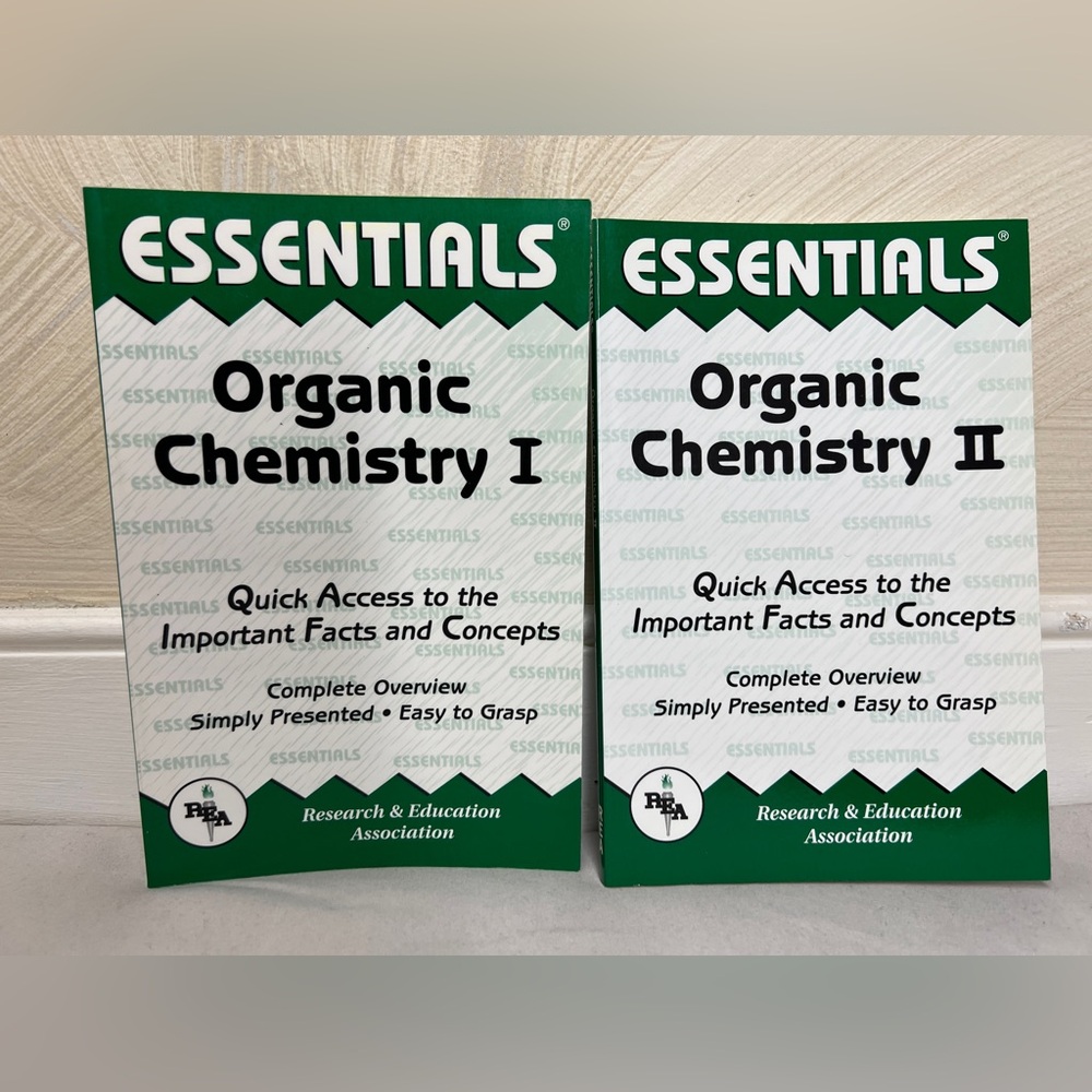 Essentials Organic Chemistry I-II Study Guide| Research & Education Association